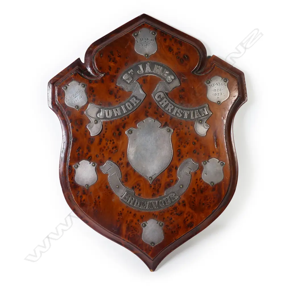 F Waters (Palmerston North) burr totara 1915 trophy plaque with silver mounts, Image 1++